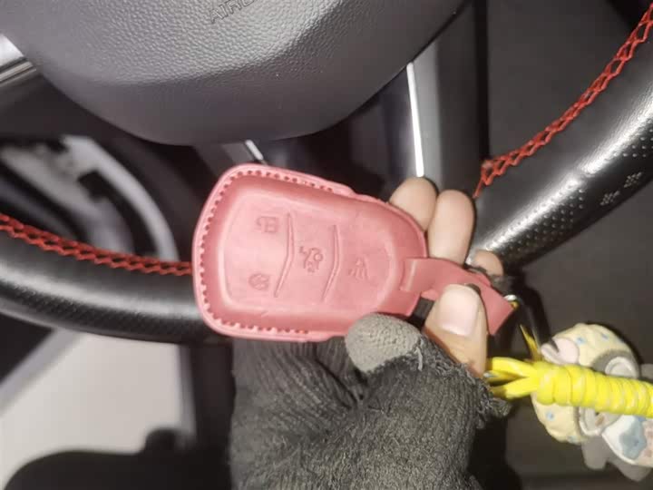 Фото 9 - Cadillac XT4