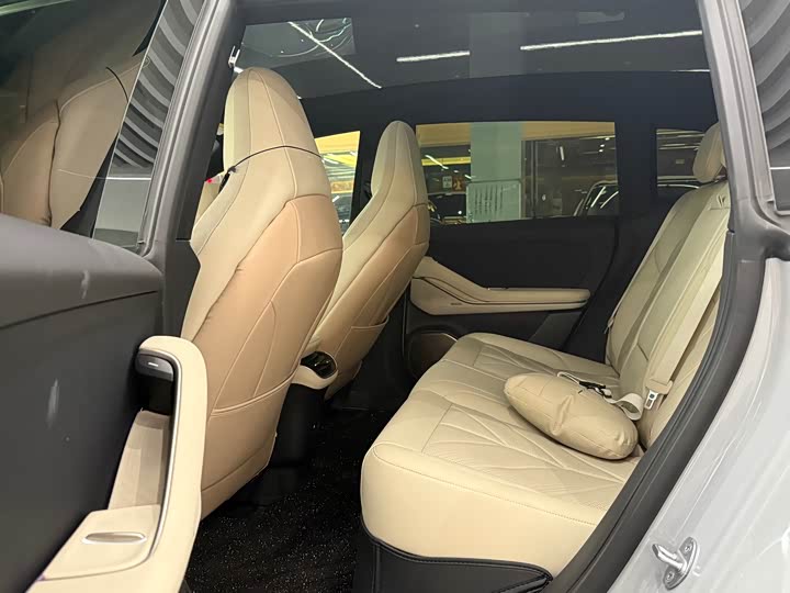 Фото 5 - Nio ET5T