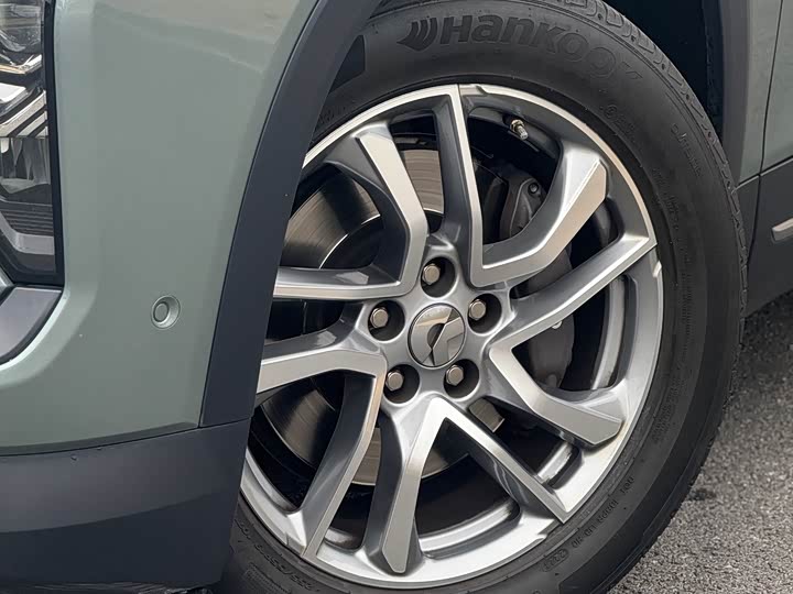 Фото 7 - Nio ES6