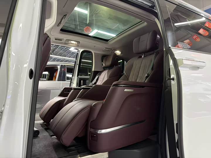 Фото 9 - Buick GL8 Century