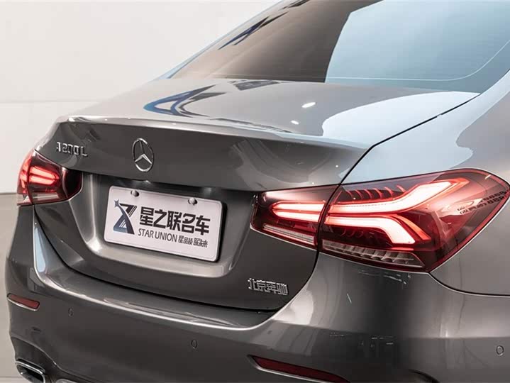 Фото 9 - Mercedes-Benz A-Class