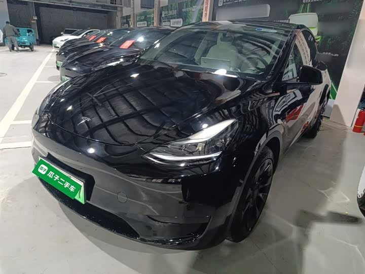 Фото 1 - Tesla Model Y