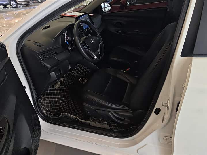 Фото 9 - Toyota Vios FS