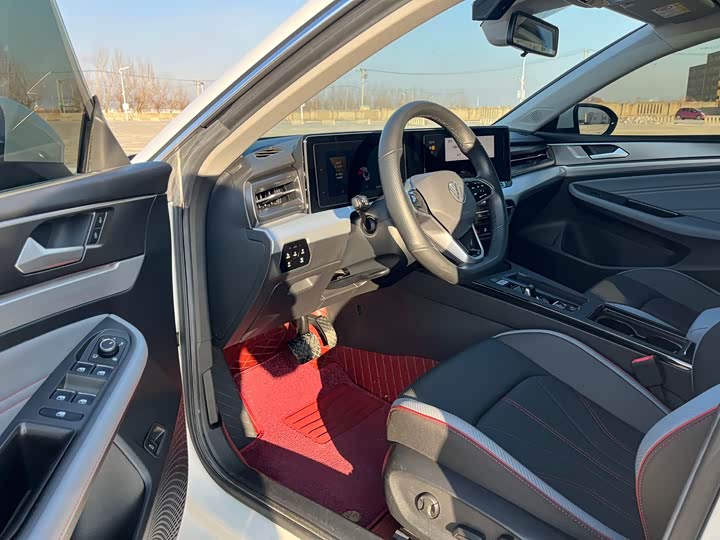 Фото 7 - Volkswagen Lamando L