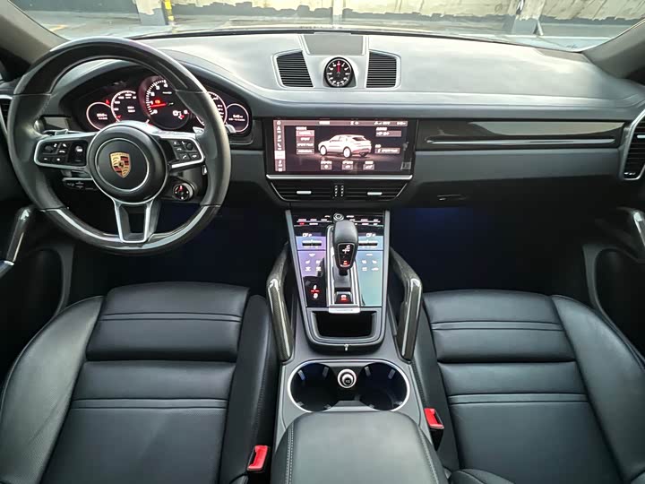 Фото 9 - Porsche Cayenne