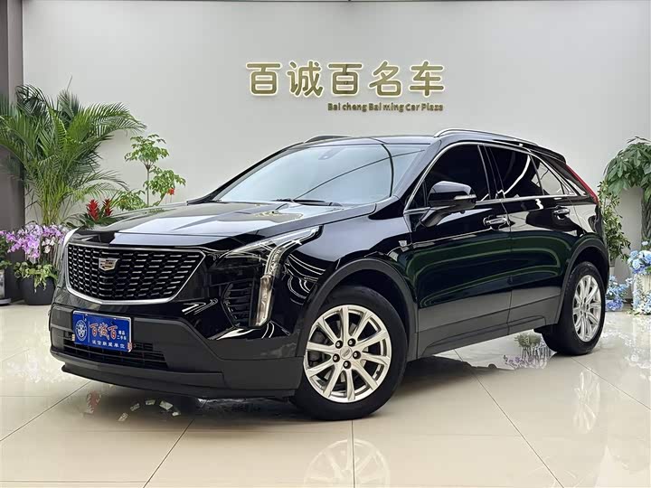 Фото 1 - Cadillac XT4