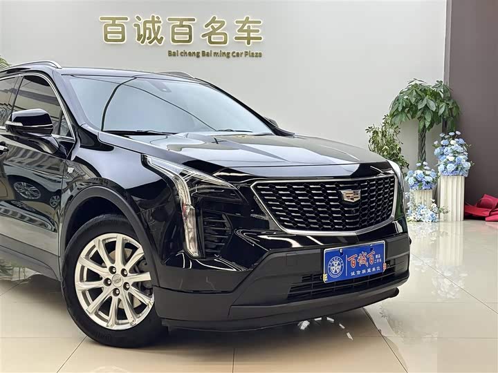 Фото 4 - Cadillac XT4
