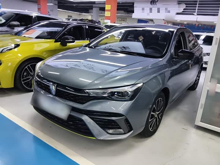Фото 1 - Roewe i5