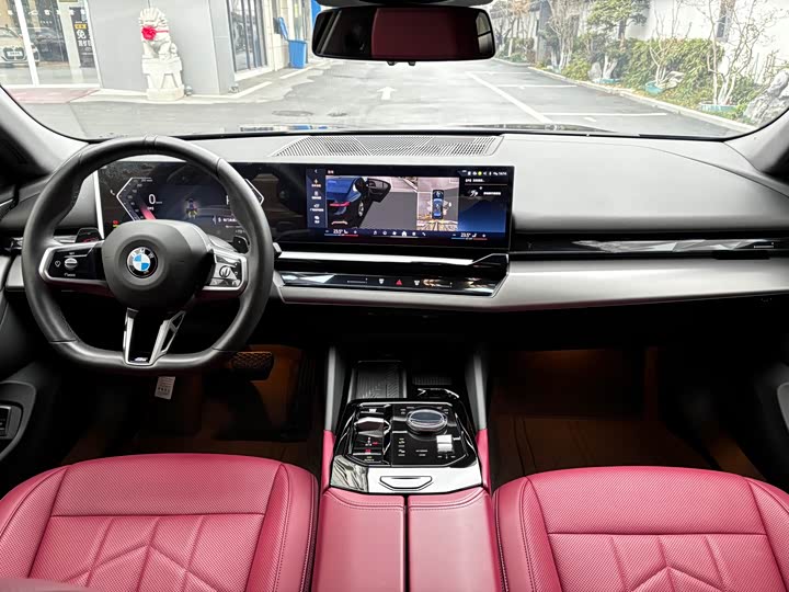 Фото 9 - BMW 5 Series