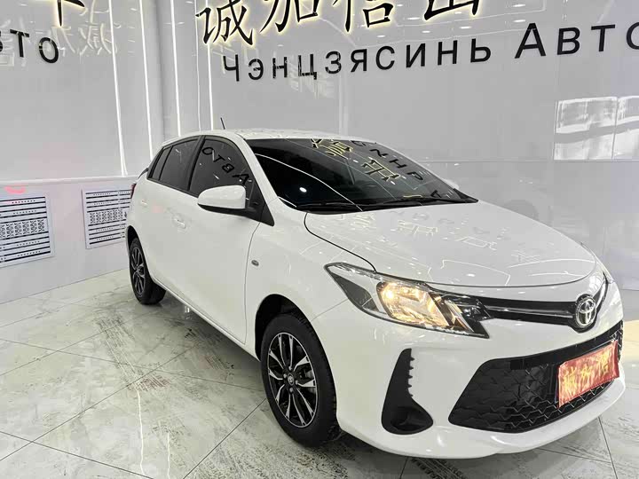 Фото 3 - Toyota Vios FS