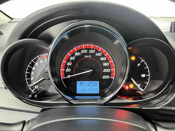 Фото 7 - Toyota Vios FS