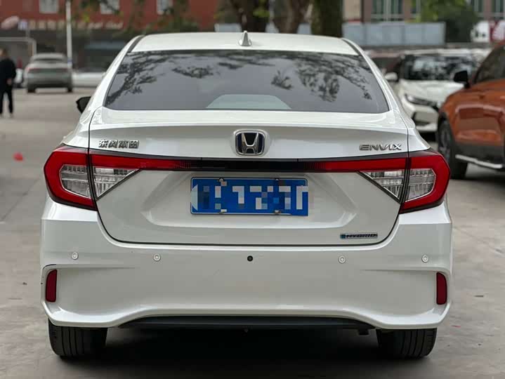 Фото 8 - Honda Envix