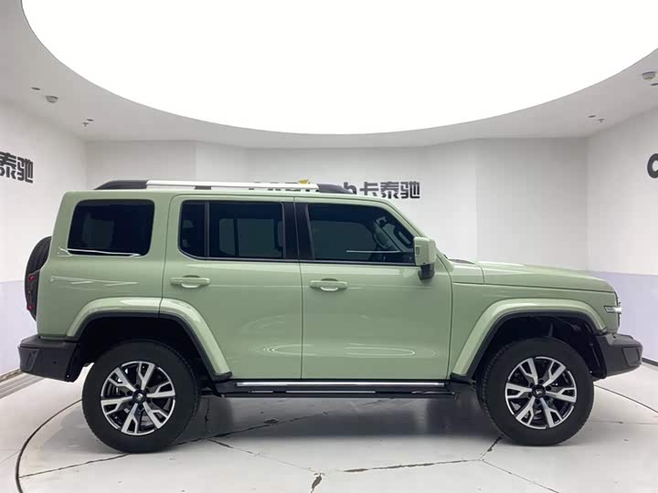 Фото 4 - Tank 300