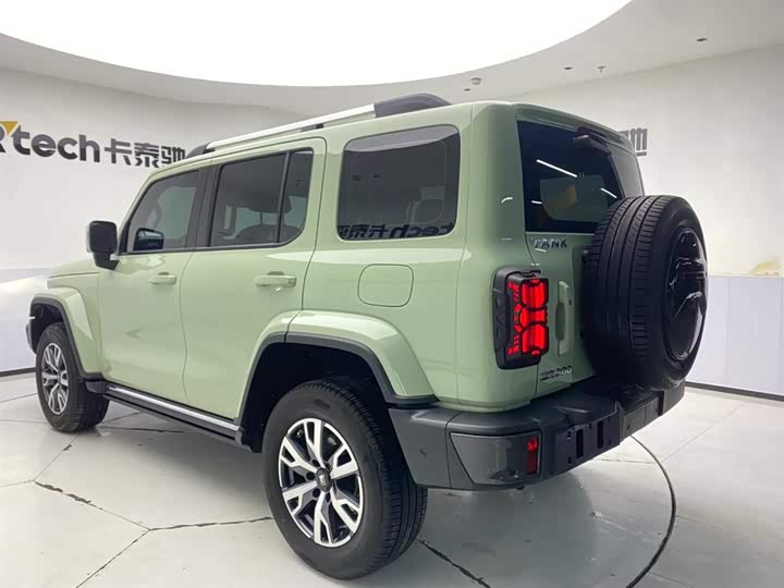 Фото 7 - Tank 300