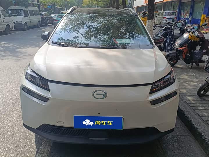 Фото 2 - GAC Aion V