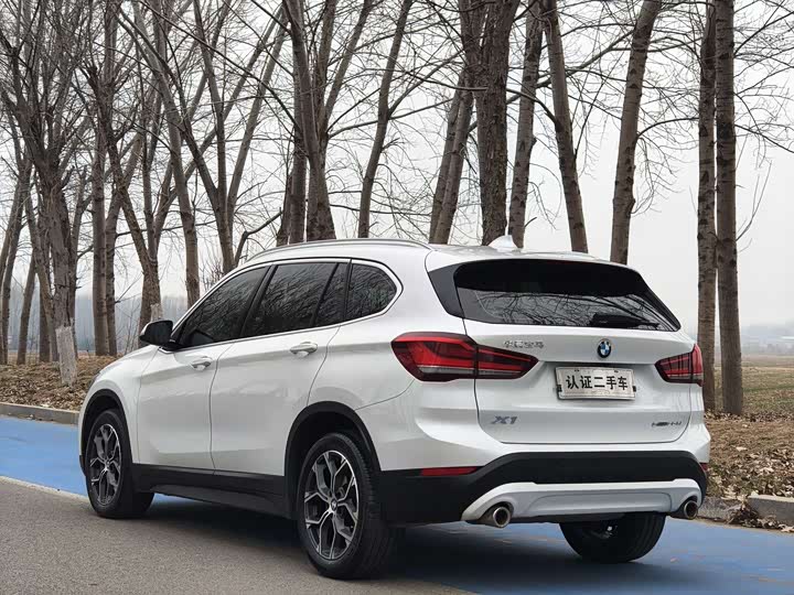 Фото 7 - BMW X1