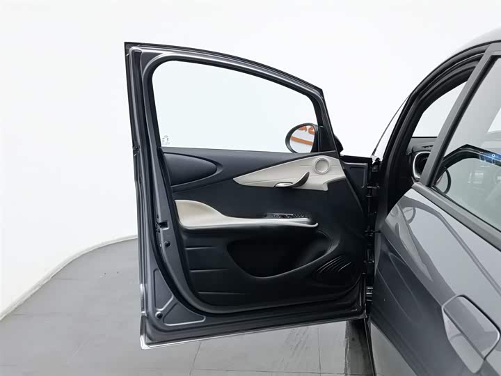 Фото 8 - BYD Dolphin