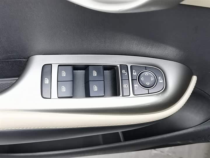 Фото 9 - BYD Dolphin