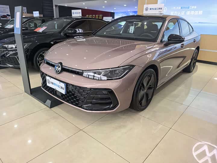 Фото 1 - Volkswagen Passat