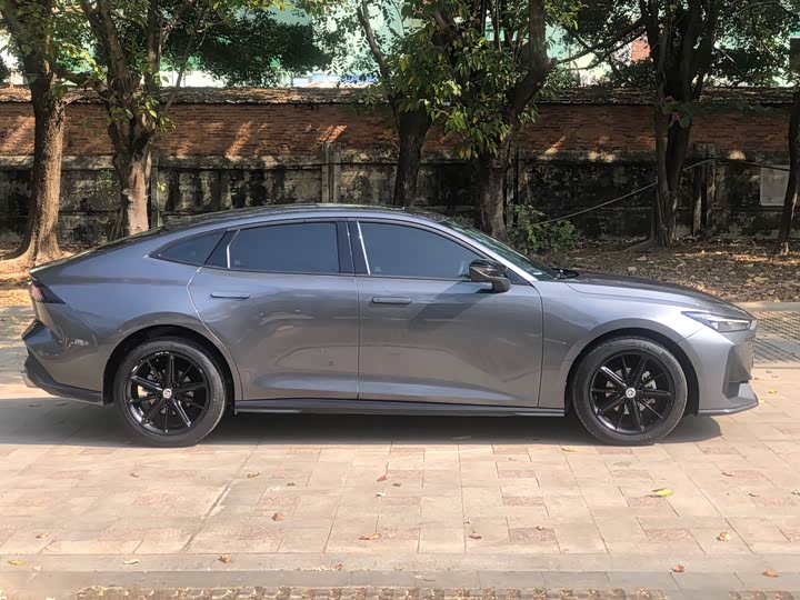 Фото 4 - Changan UNI-V