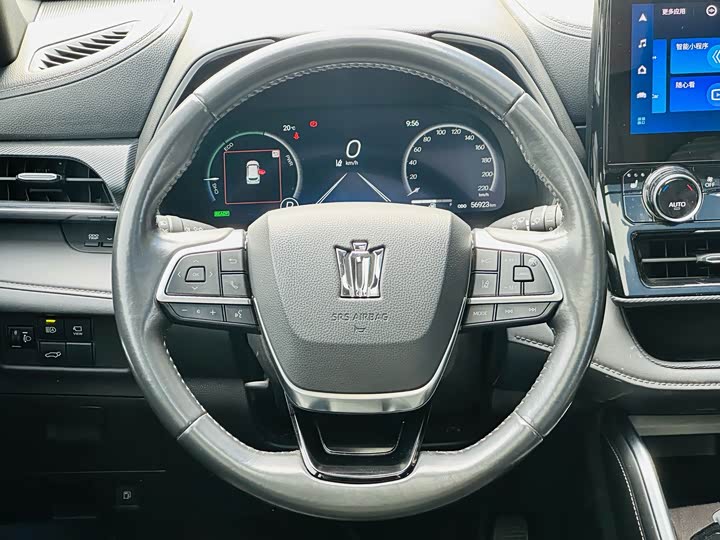 Фото 7 - Toyota Crown Kluger