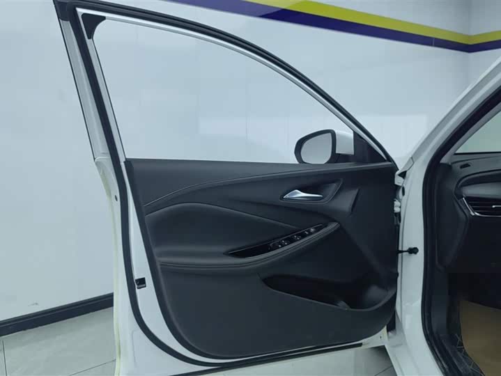 Фото 7 - Buick Verano