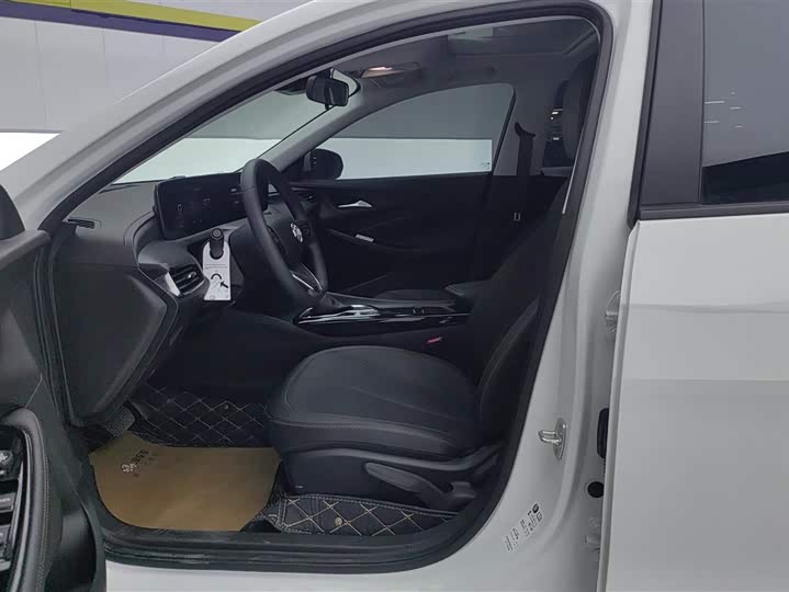 Фото 9 - Buick Verano