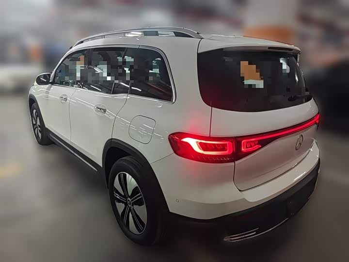 Фото 9 - Mercedes-Benz EQB