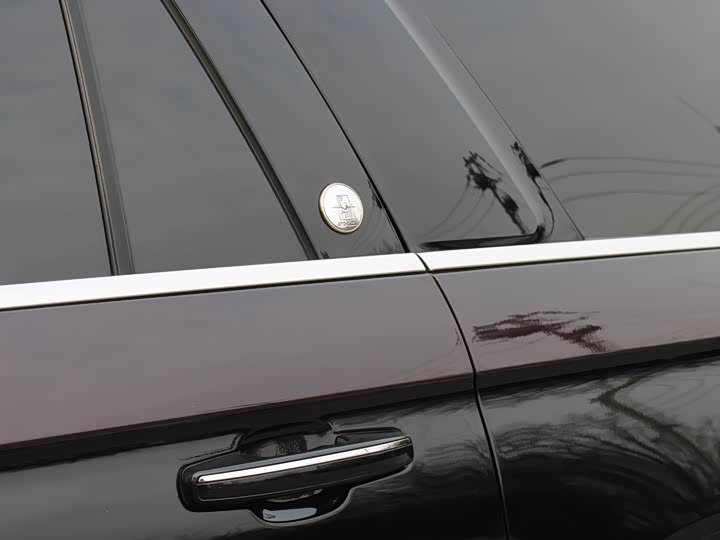 Фото 7 - Lincoln Navigator One