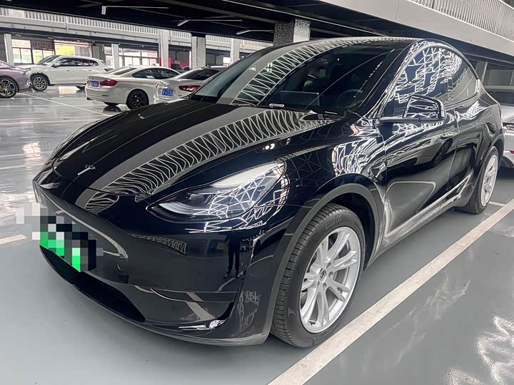 Фото 1 - Tesla Model Y