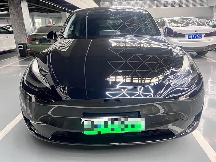 Фото 2 - Tesla Model Y