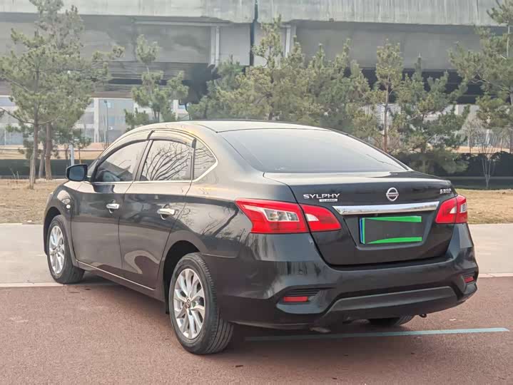 Фото 9 - Nissan Sylphy