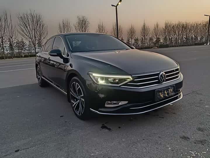 Фото 3 - Volkswagen Magotan