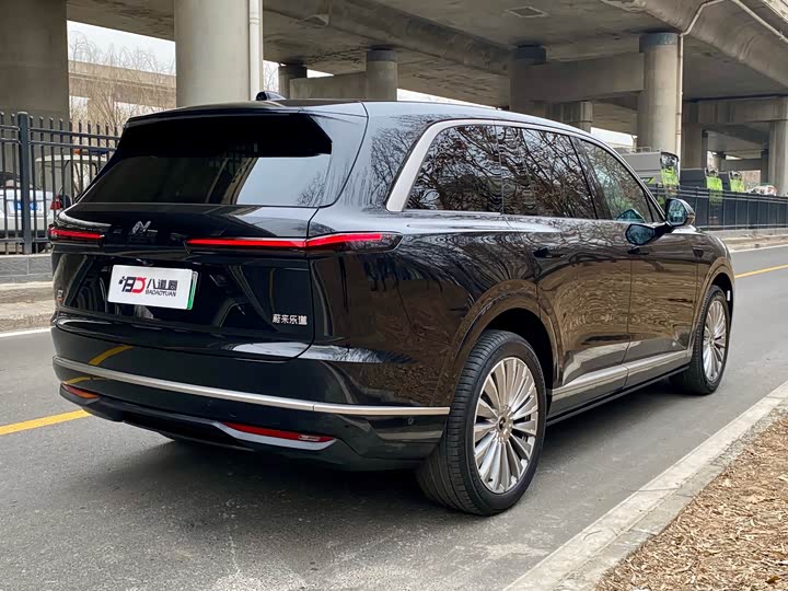 Фото 6 - Nio Onvo L90