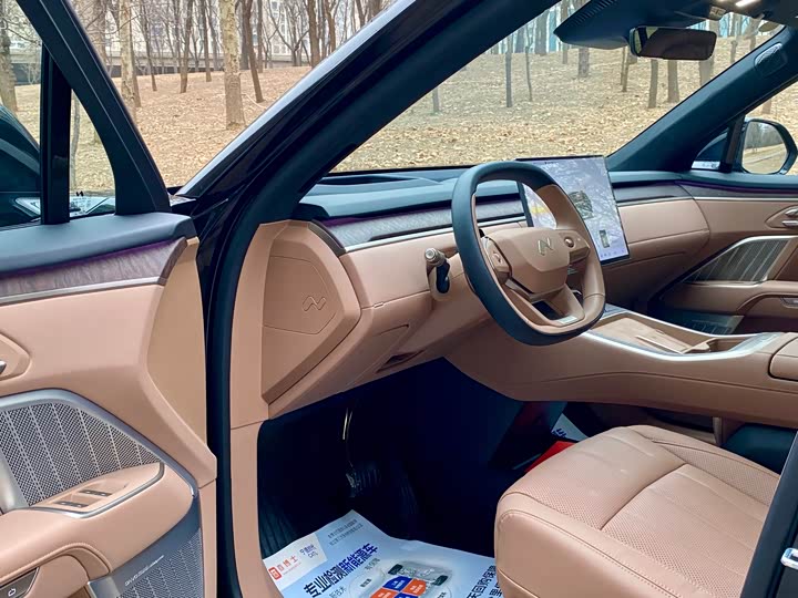 Фото 9 - Nio Onvo L90