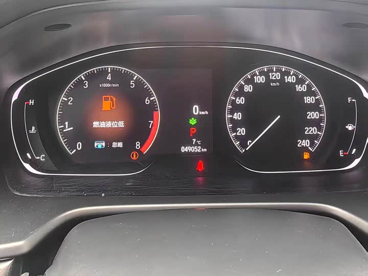 Фото 6 - Honda Accord