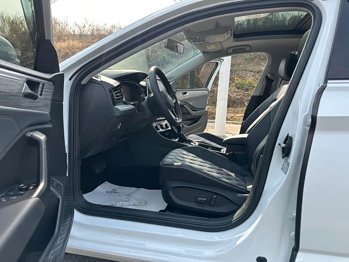 Фото 8 - Volkswagen Sagitar L