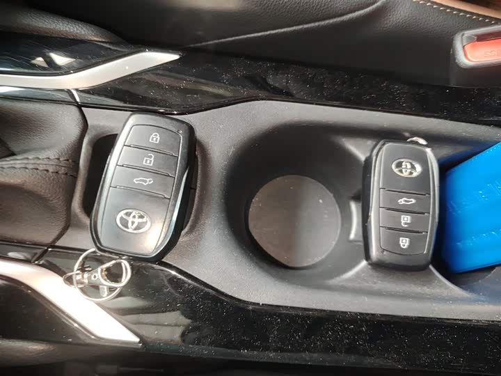 Фото 9 - Toyota Frontlander