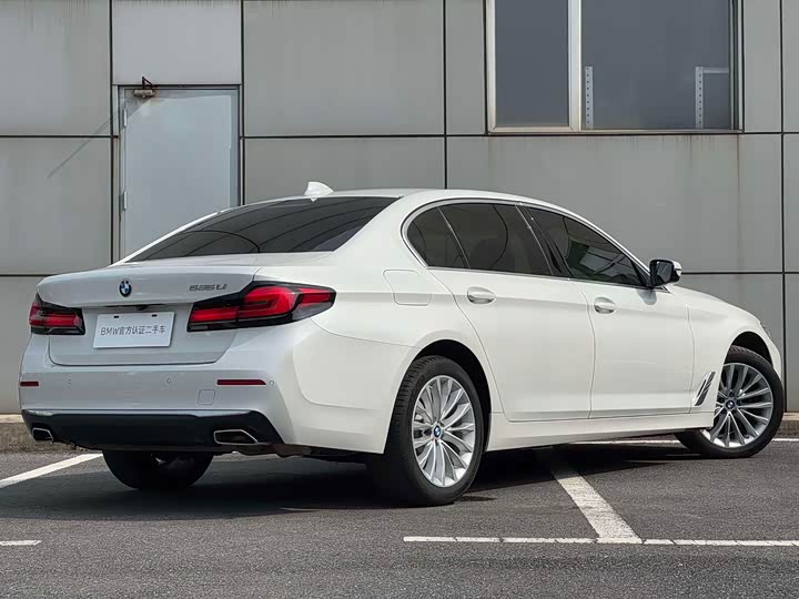 Фото 4 - BMW 5 Series