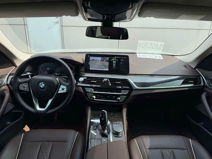 Фото 8 - BMW 5 Series