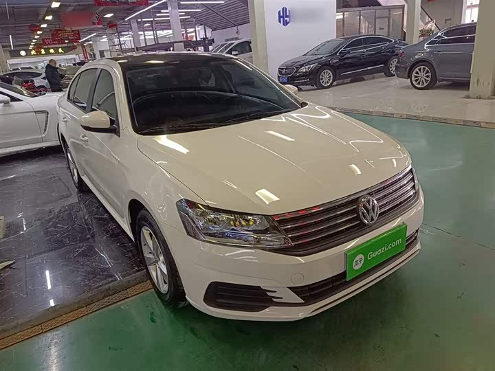 Фото 4 - Volkswagen Lavida