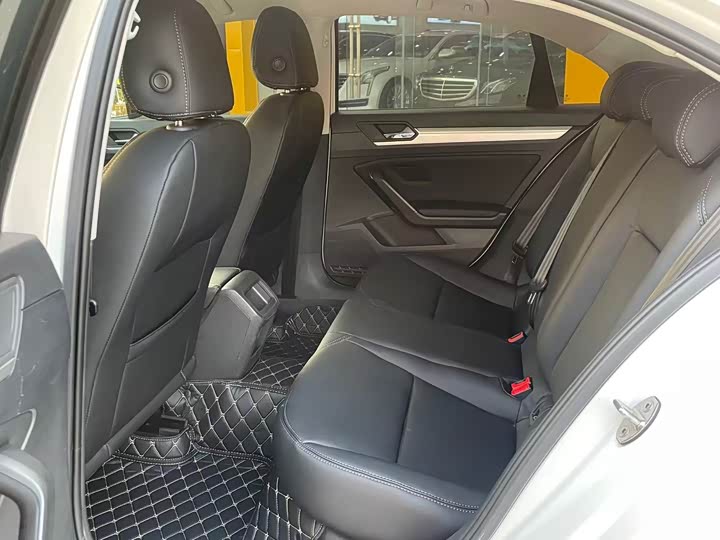 Фото 5 - Volkswagen Lamando L