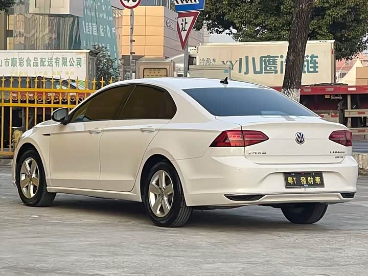 Фото 7 - Volkswagen Lamando L