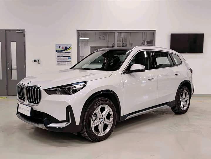 Фото 1 - BMW X1
