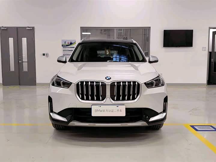 Фото 4 - BMW X1