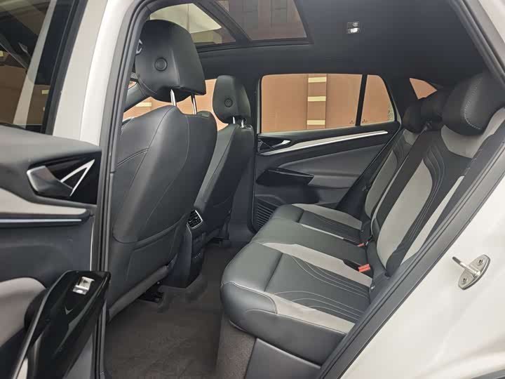 Фото 4 - Volkswagen ID.4 Crozz