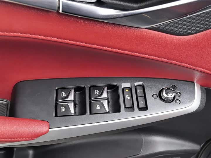 Фото 9 - Changan CS75 Plus