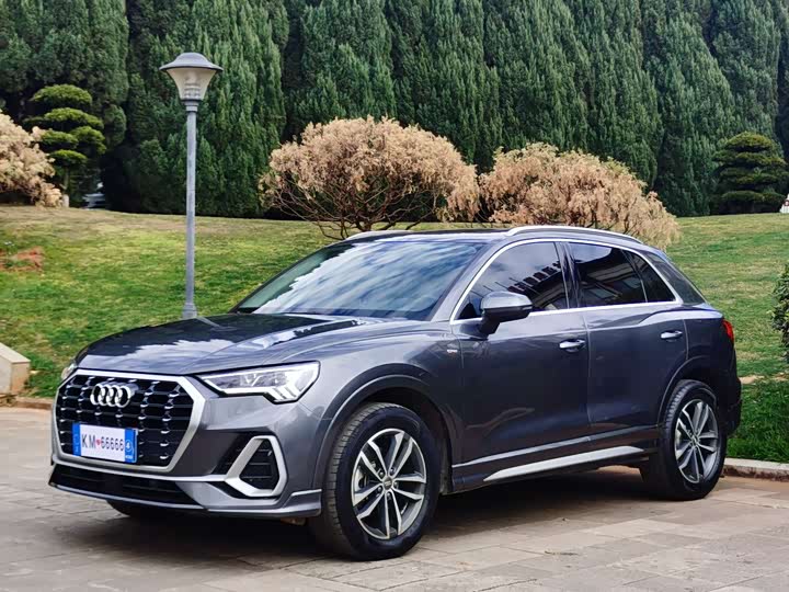 Фото 1 - Audi Q3