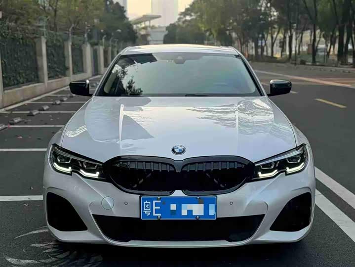 Фото 1 - BMW 3 Series