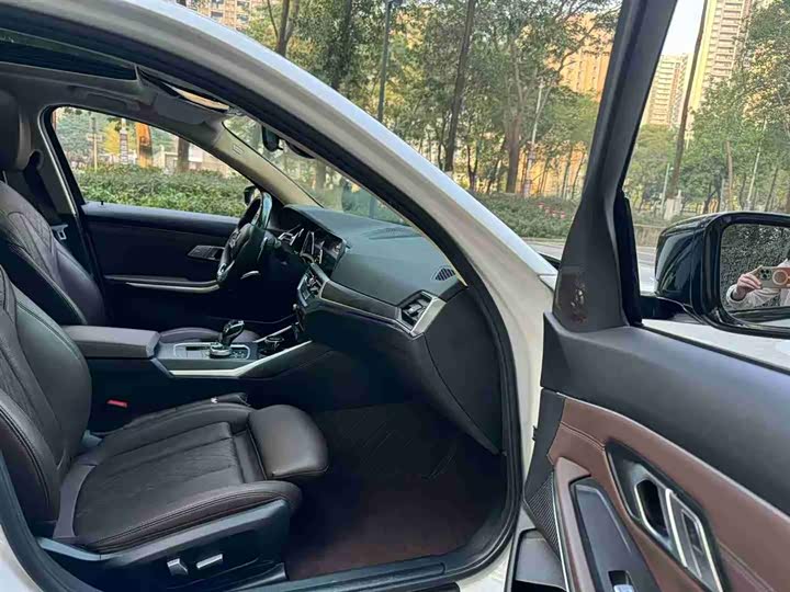 Фото 8 - BMW 3 Series